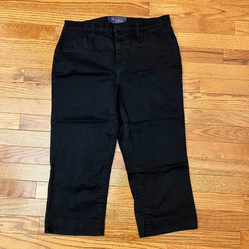 Not Your Daughters Jeans NYDJ Women's Chino Straight Leg Capris Size 10P Black